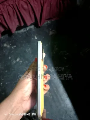 Oppo F21 Pro 128 GB Yellow