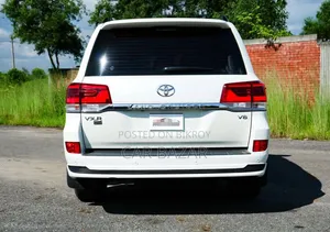 Toyota Land Cruiser 4.5 V8 VXR 2020 পার্ল