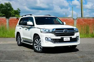 Toyota Land Cruiser 4.5 V8 VXR 2020 পার্ল