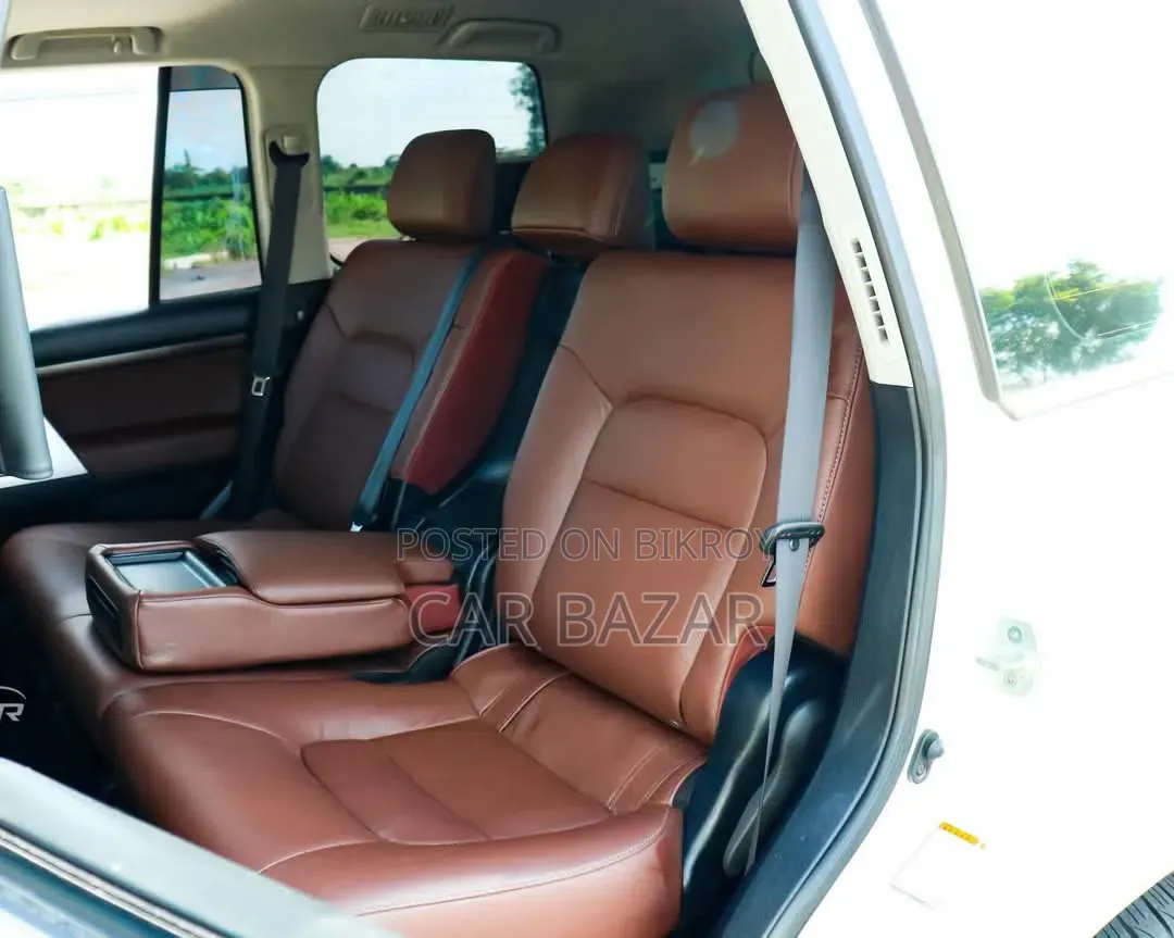 Toyota Land Cruiser 4.5 V8 VXR 2020 পার্ল