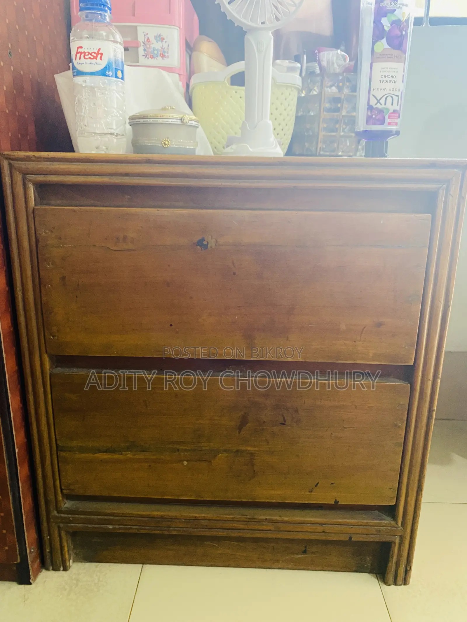 সেগুন কাঠের বেডসাইড টেবিল