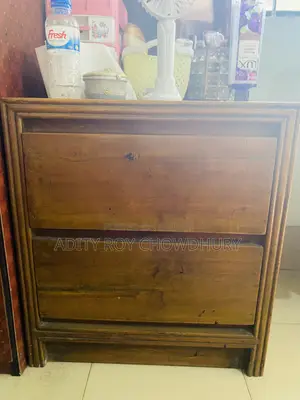 সেগুন কাঠের বেডসাইড টেবিল