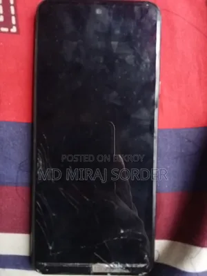 টেকনো স্পার্ক ৮ প্রো ৬৪ জিবি কালো
