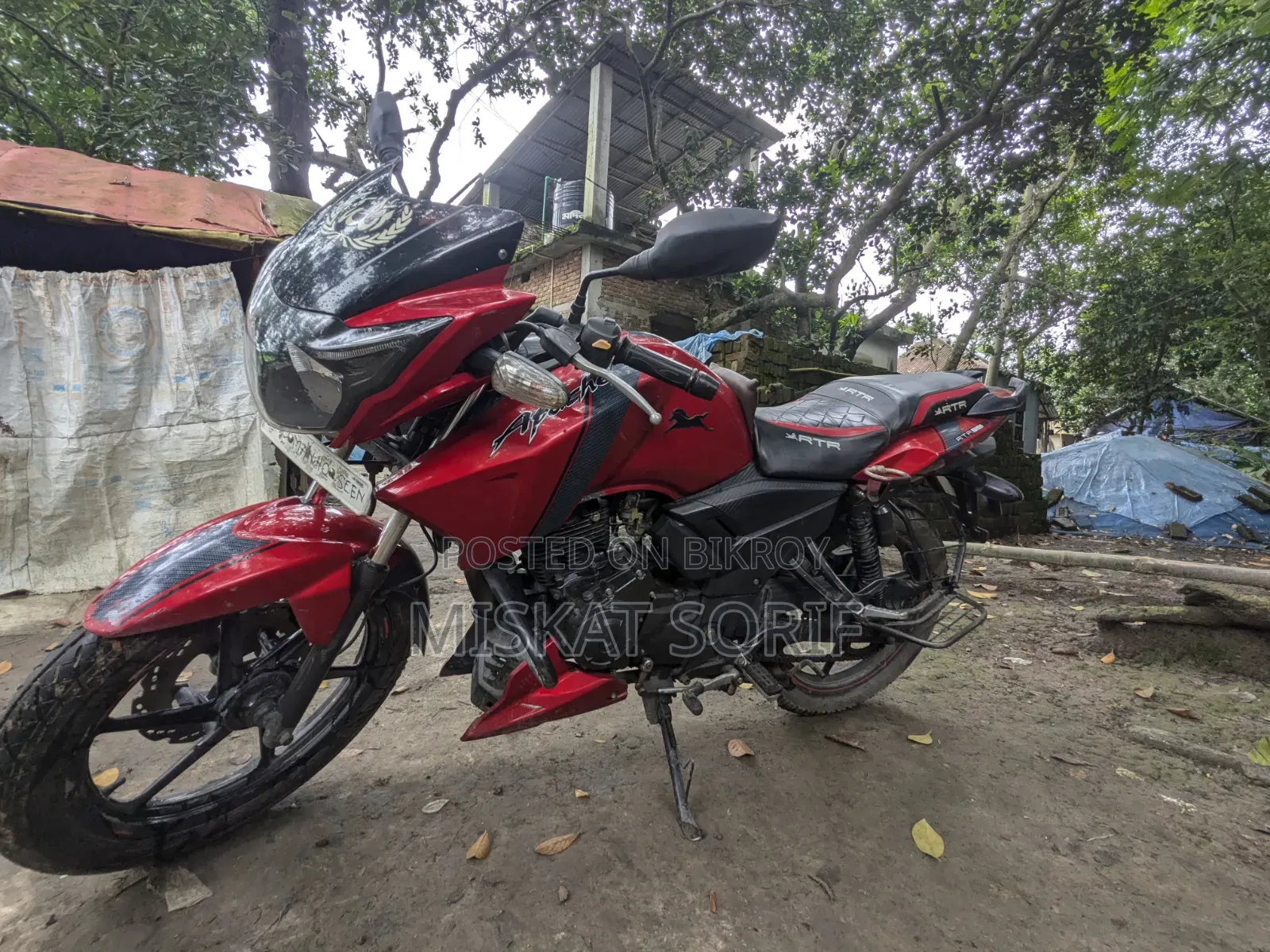 নতুন টিভিএস অ্যাপাচি আরটিআর ১৬০ ২ভি ২০১৬ লাল