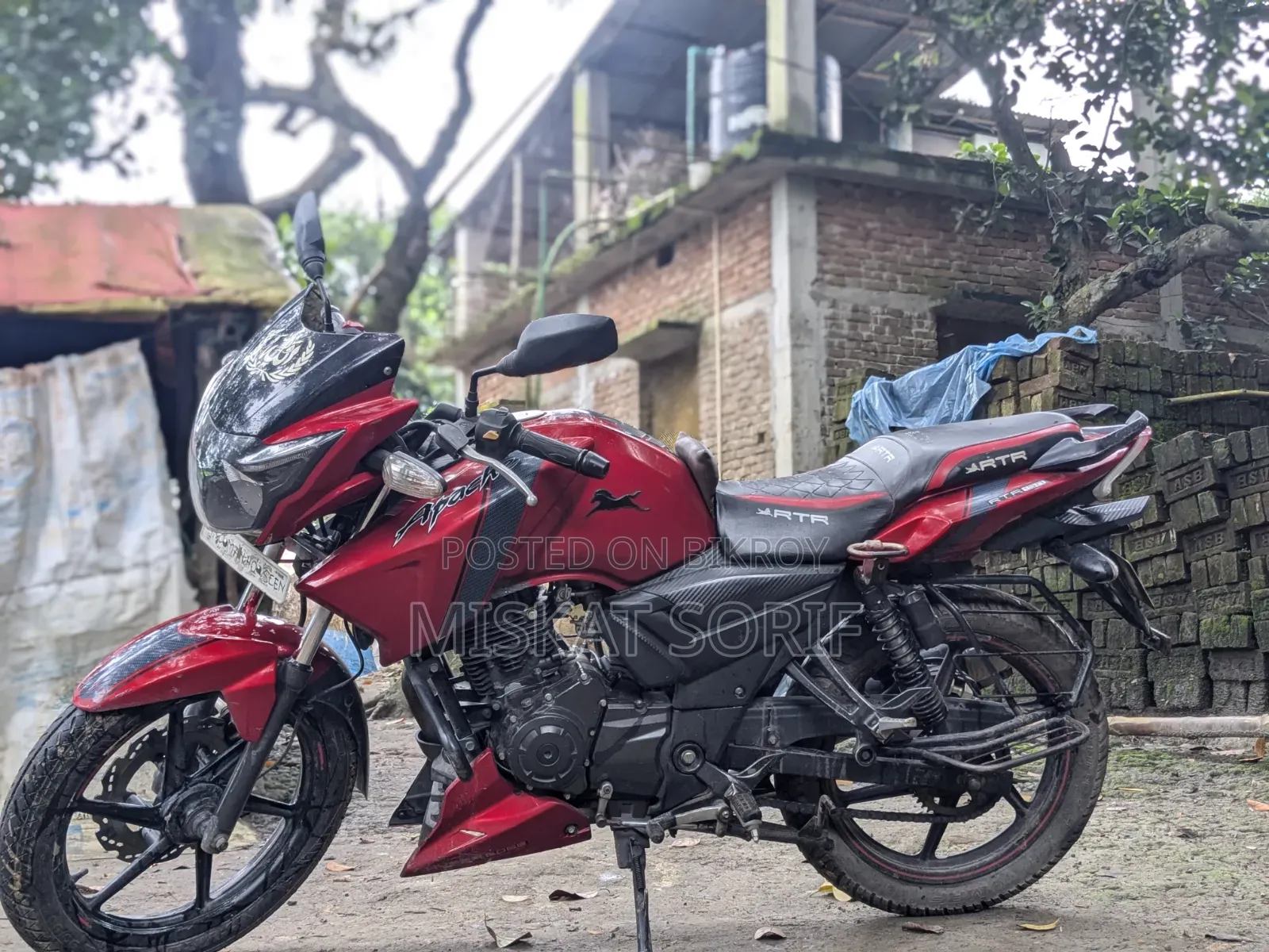 নতুন টিভিএস অ্যাপাচি আরটিআর ১৬০ ২ভি ২০১৬ লাল
