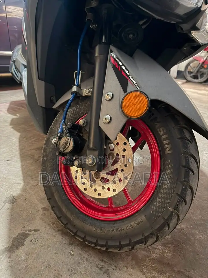 Yamaha 2021 Gray