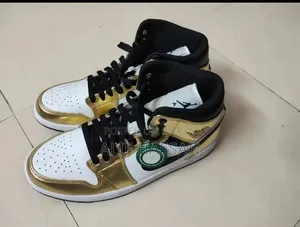 Real Nike Shoes With Tag and Shoe Laces 100%