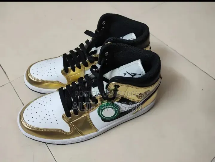 Real Nike Shoes With Tag and Shoe Laces 100%