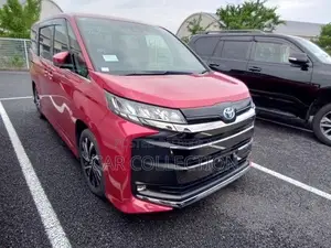 Toyota Noah 2022 Red