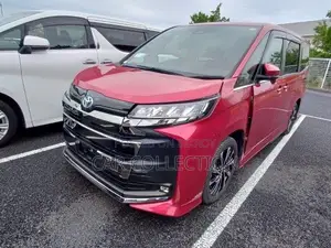 Toyota Noah 2022 Red