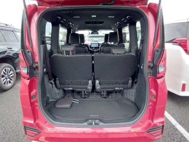 Toyota Noah 2022 Red