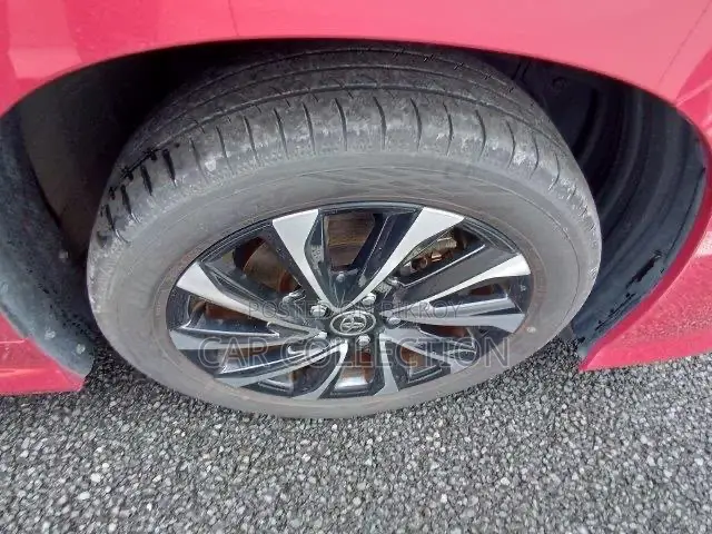 Toyota Noah 2022 Red