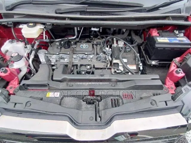 Toyota Noah 2022 Red