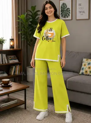 Ladies Half Sleeve T-Shirt Pant Set