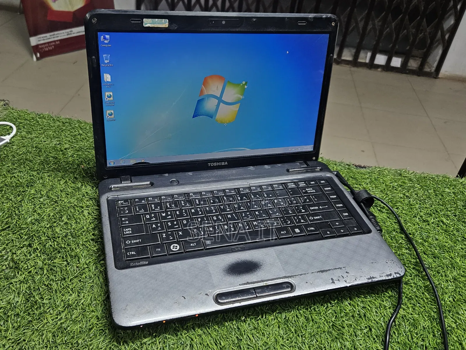 Laptop Toshiba 4GB Intel Core 3 HDD 750GB