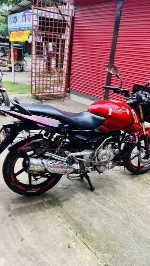 Bajaj Pulsar 150 2014 Red