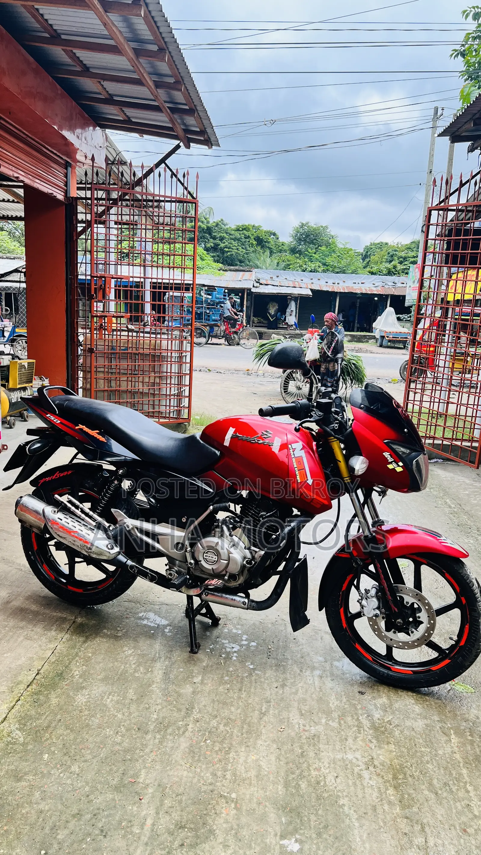 Bajaj Pulsar 150 2014 Red