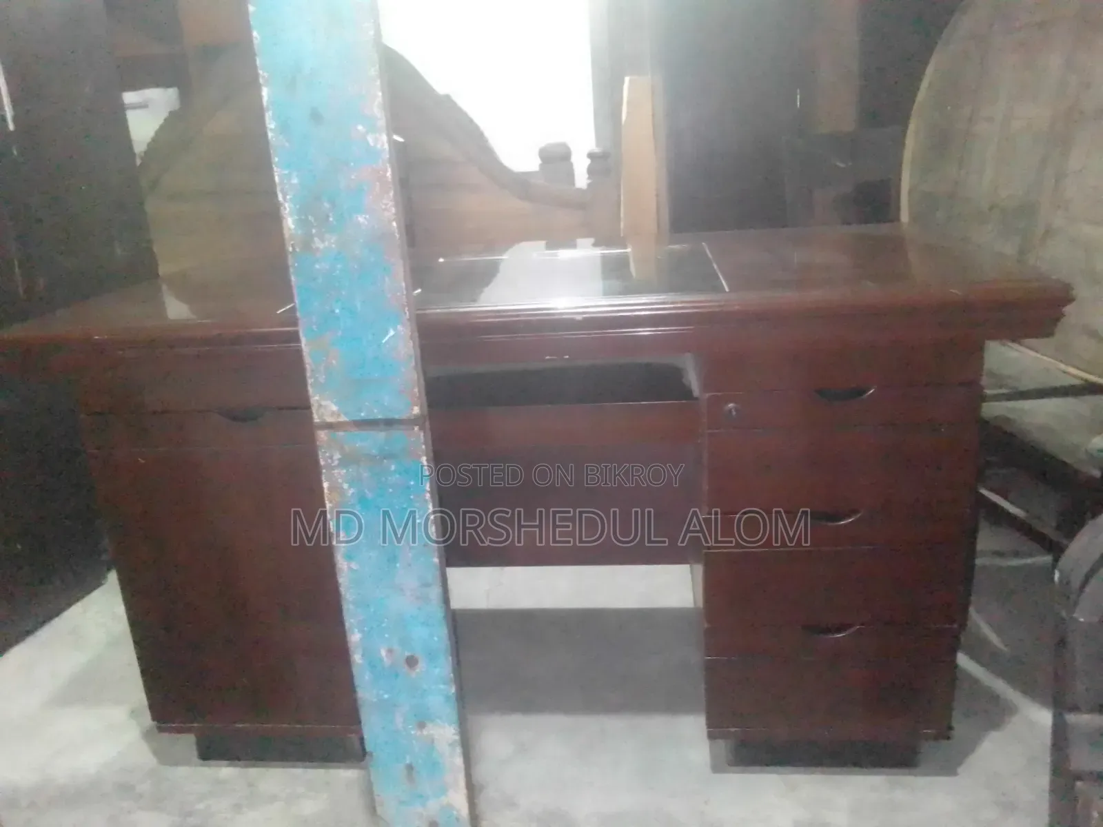 ব্যবহৃত মালয়েশিয়া বোর্ড খাট এবং অফিস টেবিল