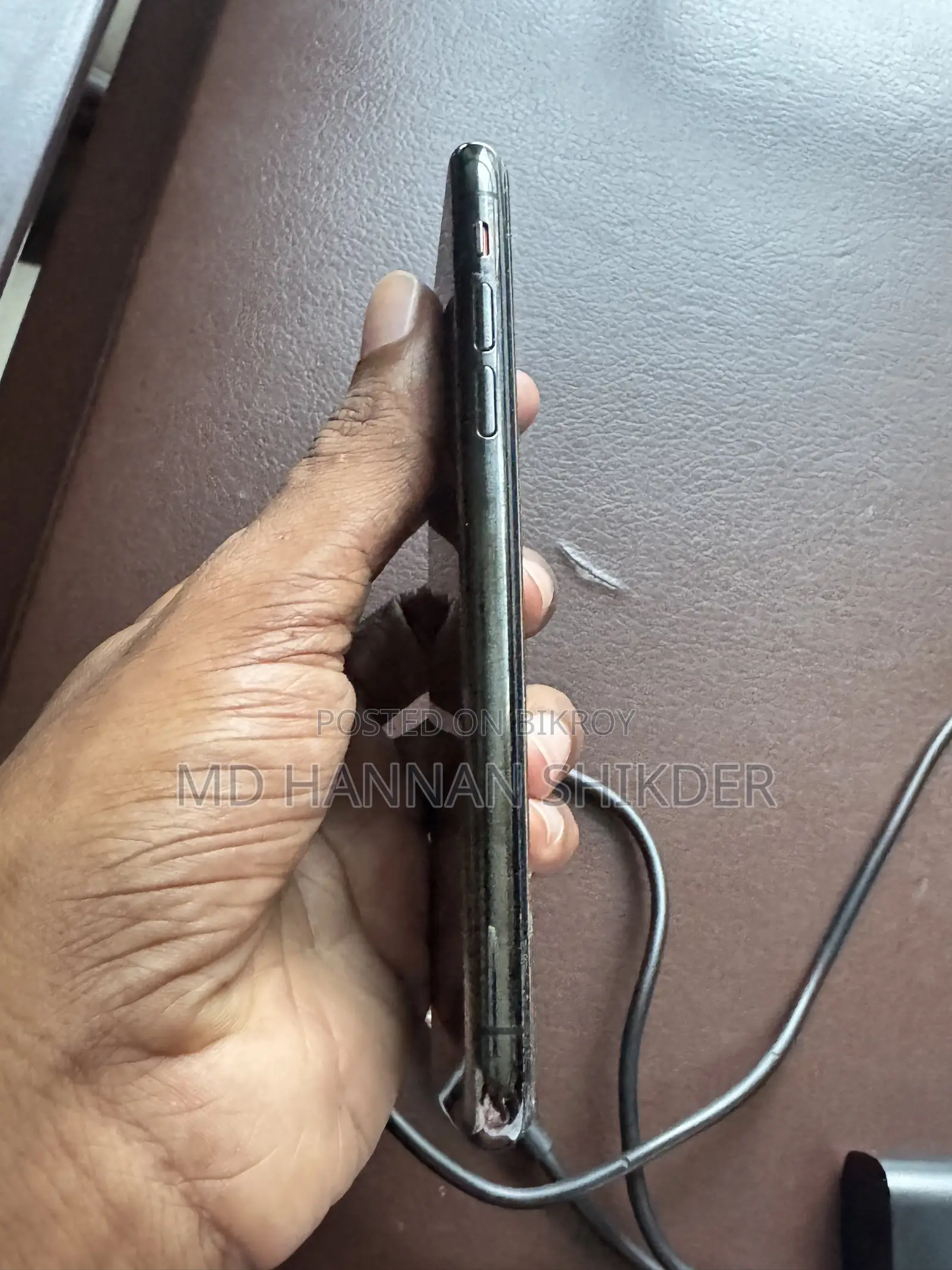 অ্যাপল আইফোন এক্সএস ৬৪ জিবি ব্ল্যাক