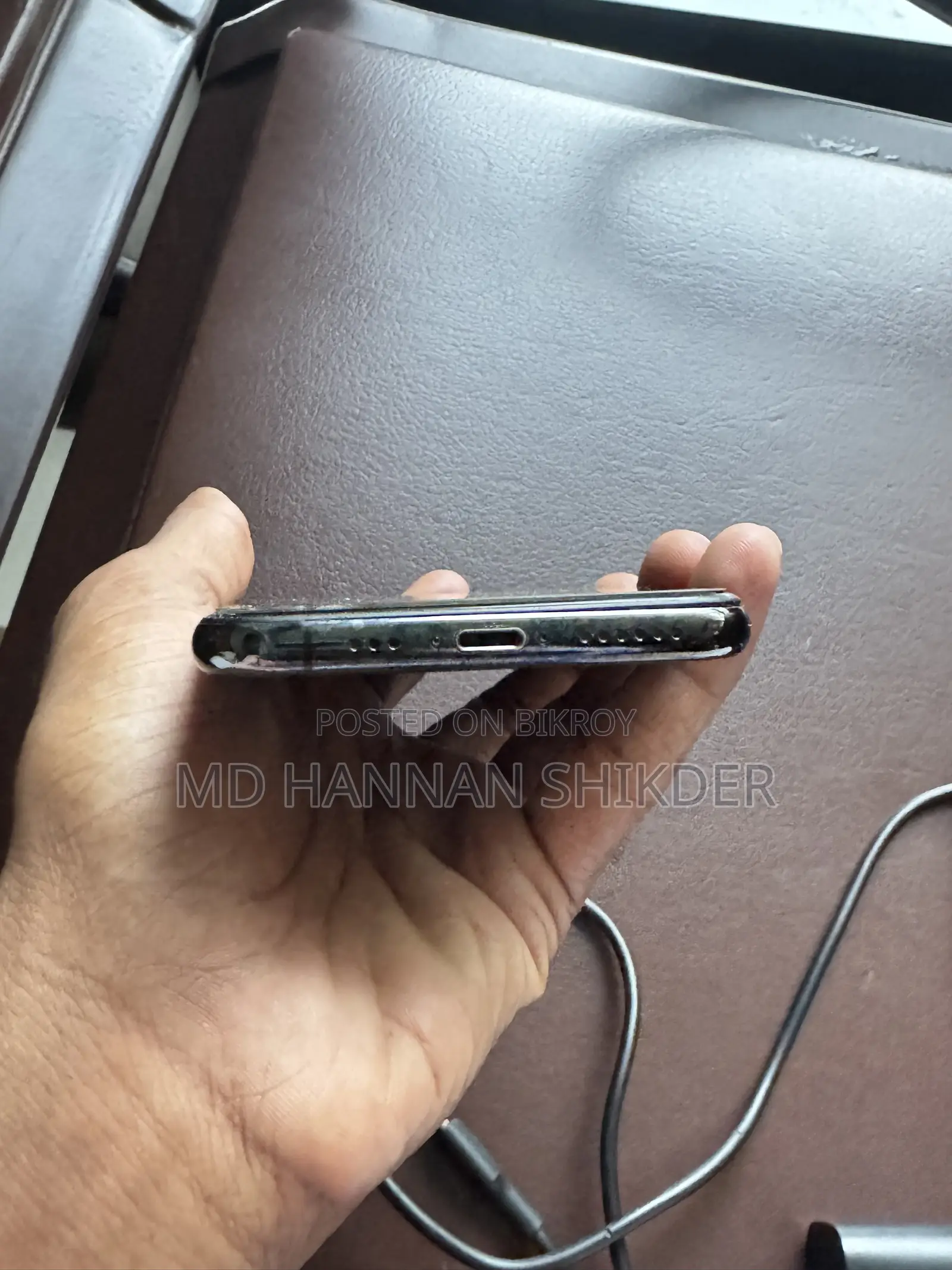 অ্যাপল আইফোন এক্সএস ৬৪ জিবি ব্ল্যাক