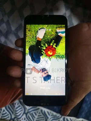 অ্যাপল আইফোন এসই (২০২০) ১২৮ জিবি