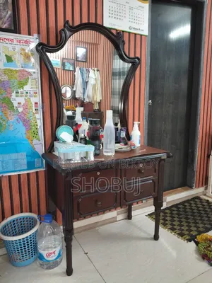 A new mahogany wood dressing table