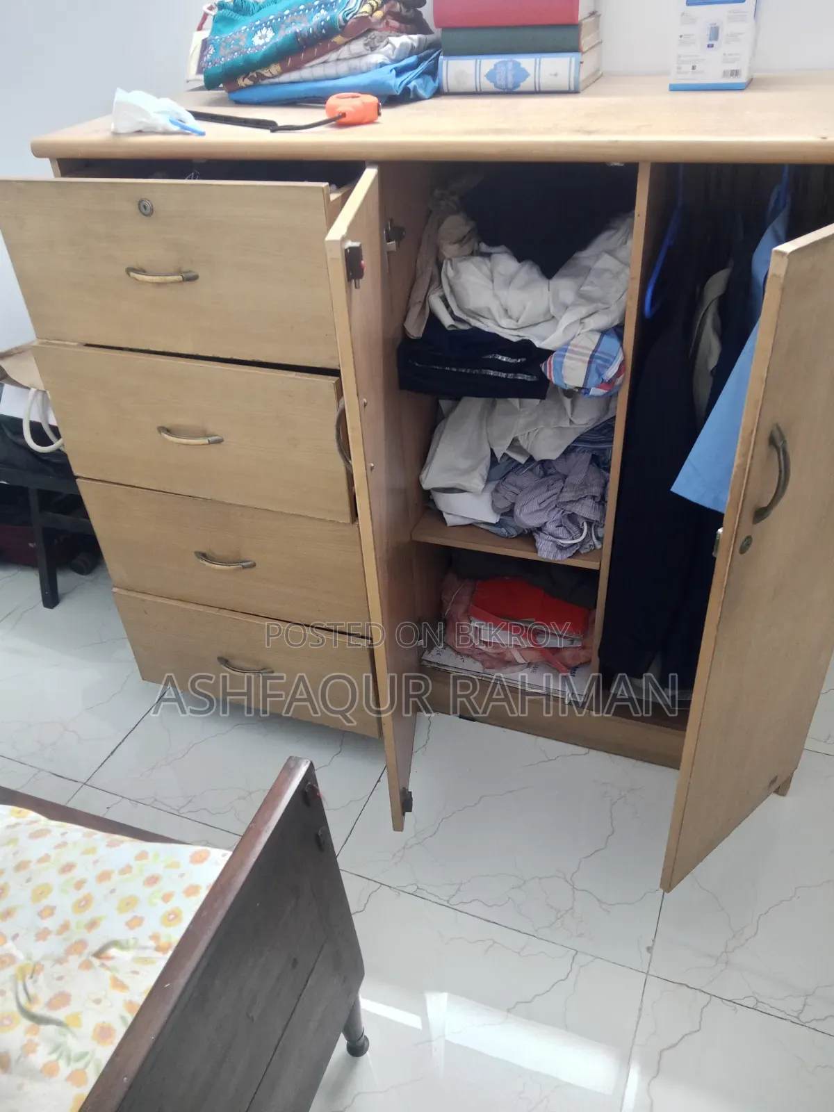 বোর্ড এর ওয়ারড্রোব বিক্রি করা হবে