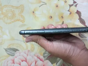 Apple iPhone 11 64 GB Black