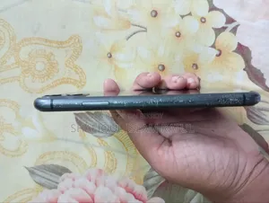 Apple iPhone 11 64 GB Black