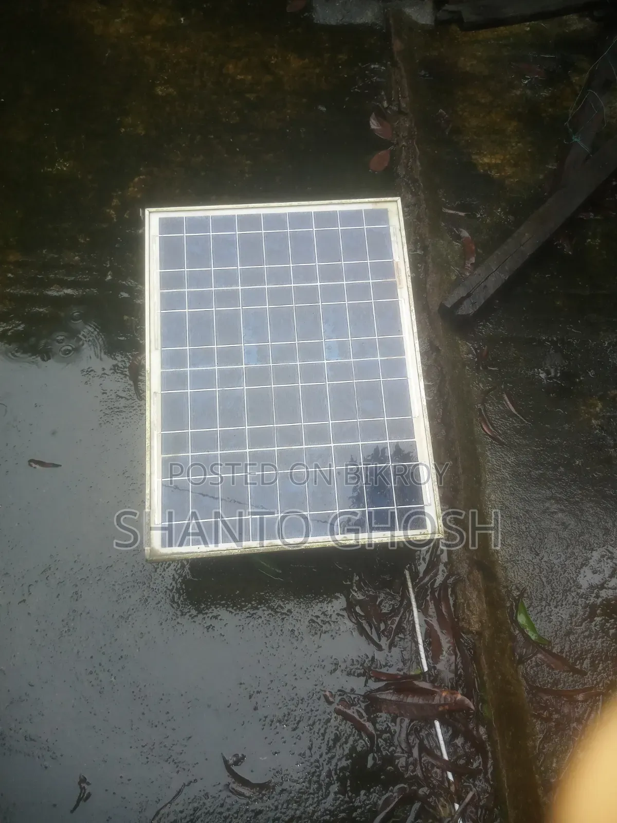 A 3-bulb solar power set will be sold
