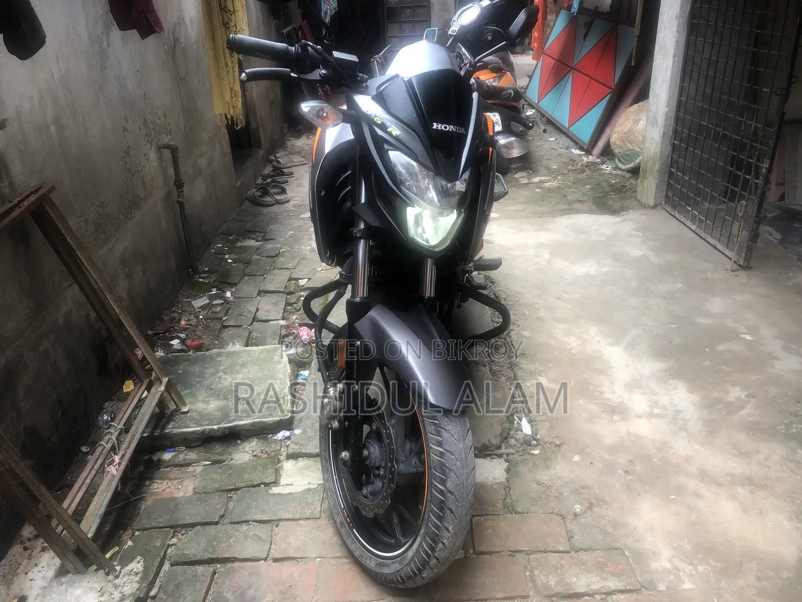 Honda Hornet 2021 Orange