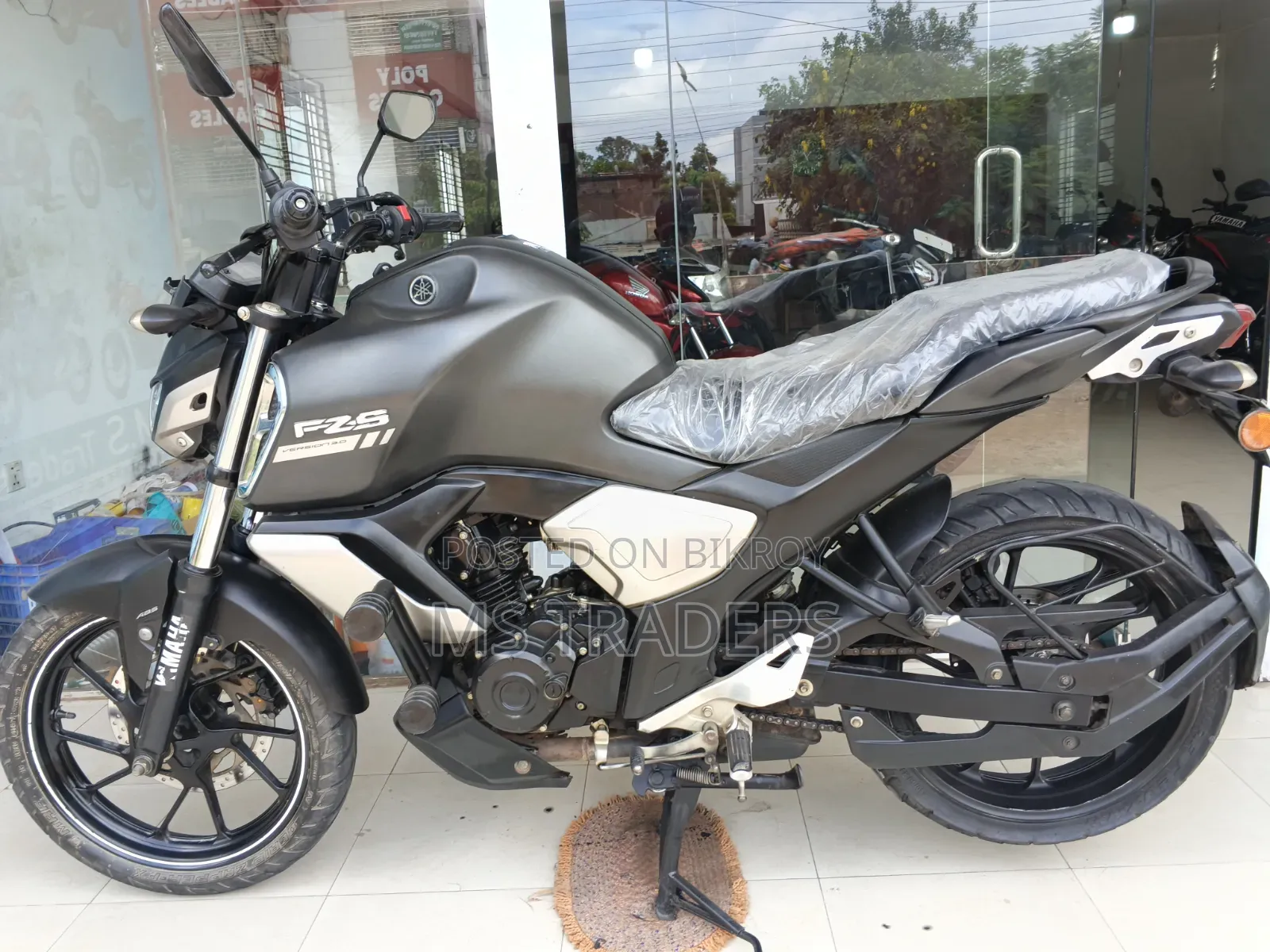 Yamaha FZS V3 2022 Gray
