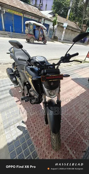 Yamaha FZS V4 2025 Black