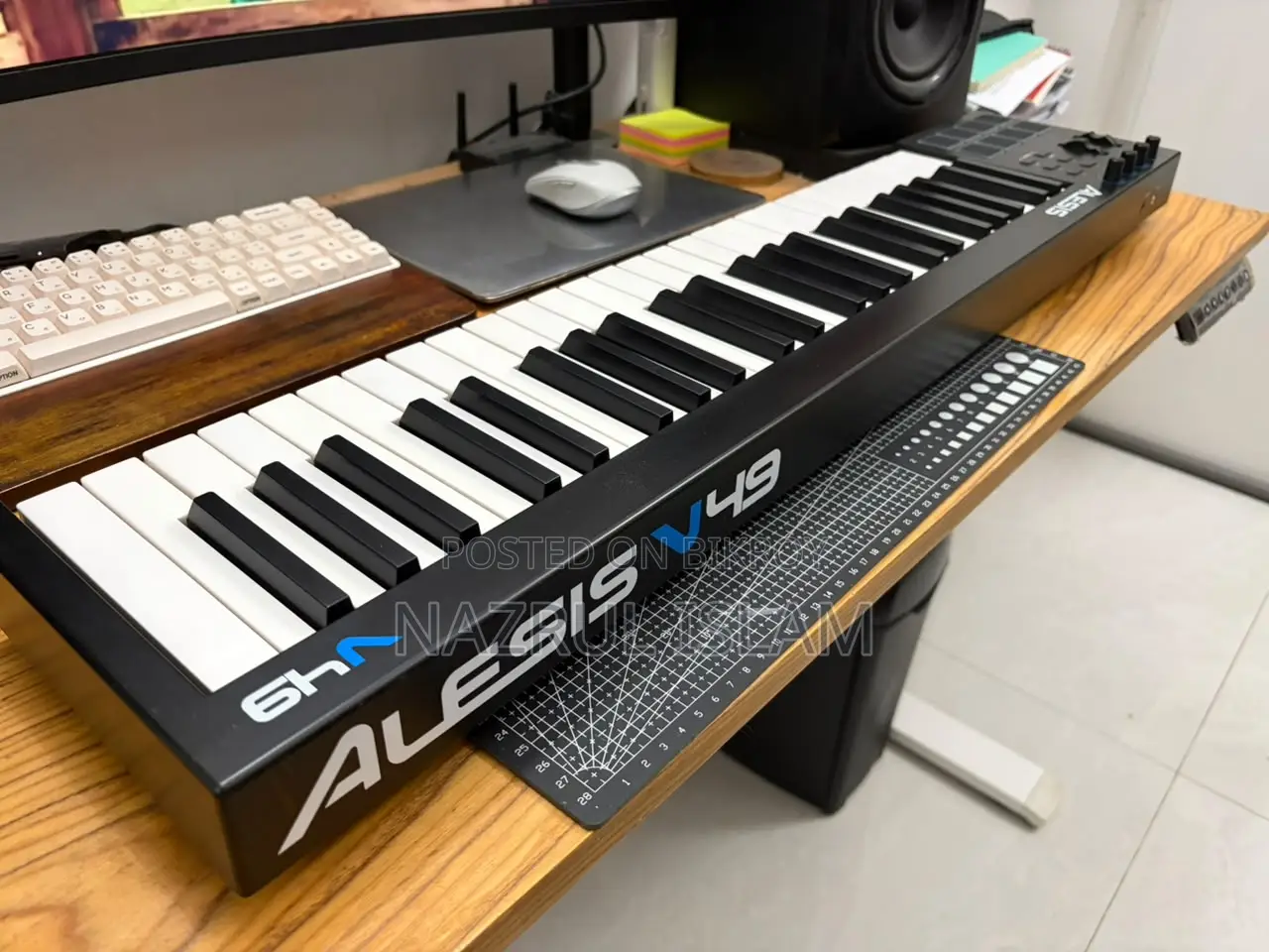 Alesis V49 মিদি