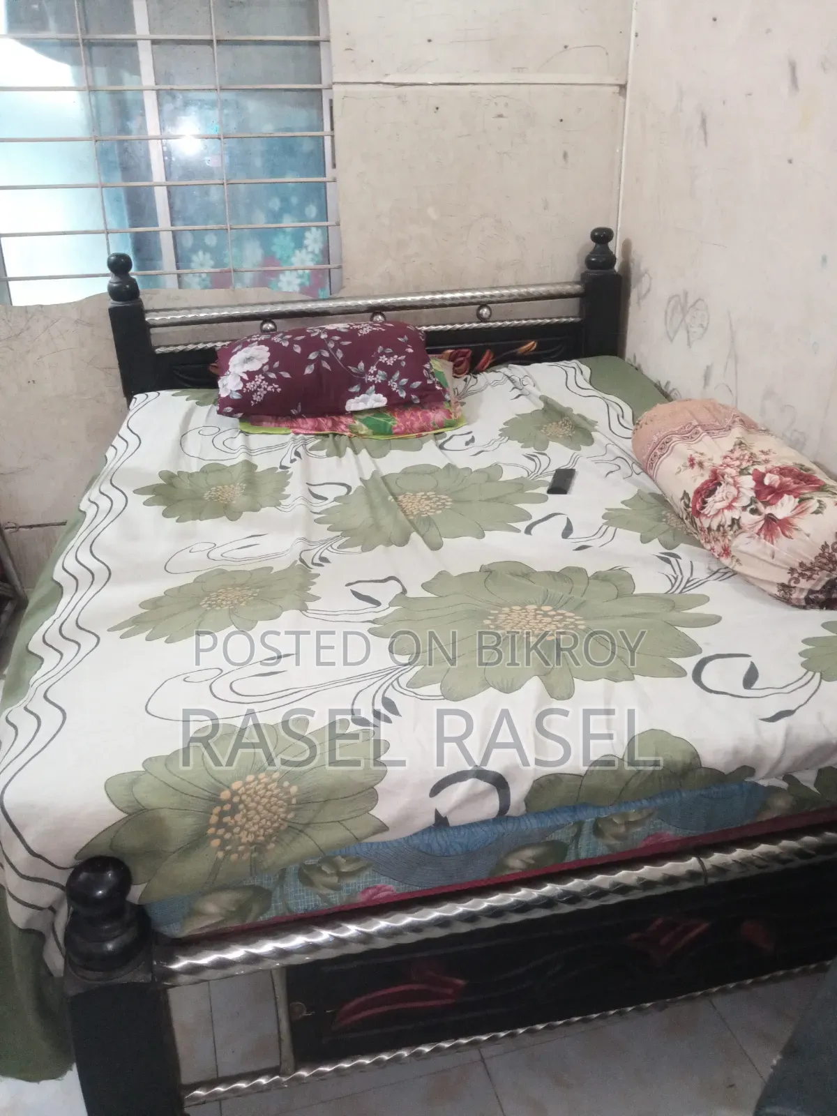 Bed 5 feet wide 7 feet long with foam
