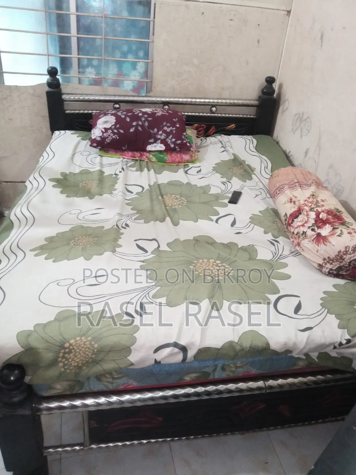 Bed 5 feet wide 7 feet long with foam