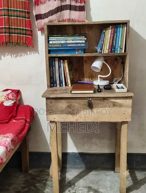চেয়ার টেবিল বিক্রি করা হবে