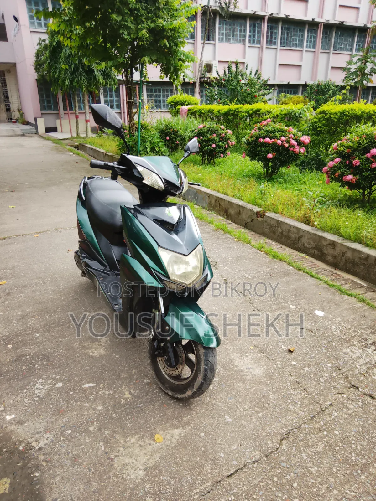 মোটরসাইকেল ২০২৪ সবুজ