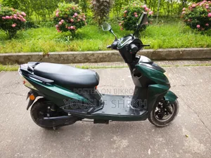 মোটরসাইকেল ২০২৪ সবুজ