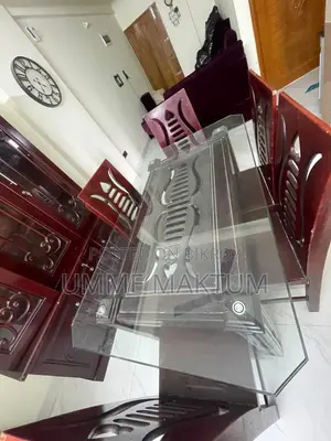 ৬ চেয়ারসহ ডাইনিং টেবিল
