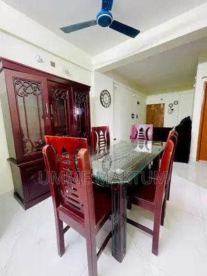 ৬ চেয়ারসহ ডাইনিং টেবিল