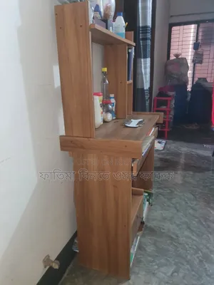 সোফা, কম্পিউটার টেবিল