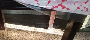 ডাইনিং টেবিল গ্লাস