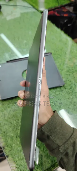 Apple iPad 10.2 (2019) 32 GB Silver