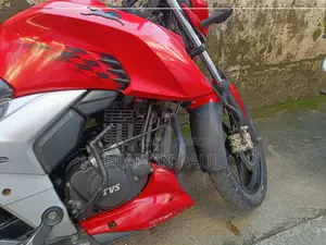 টিভিএস আপাচে ১৬০ ৪ভি ২০১৯ রেড