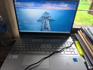 Laptop HP 15s 8GB Intel Core I5 HDD 1TB