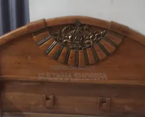 কা কাঠের খাট