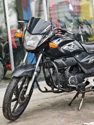 Runner Bullet 100 2021 Black