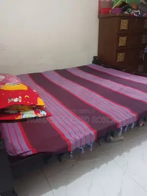 ৬ ফিট / ৭ ফিট একটি খাট সেল দেওয়া হবে
