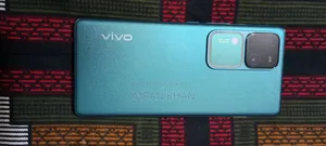 New Vivo V30 5G 256 GB Green
